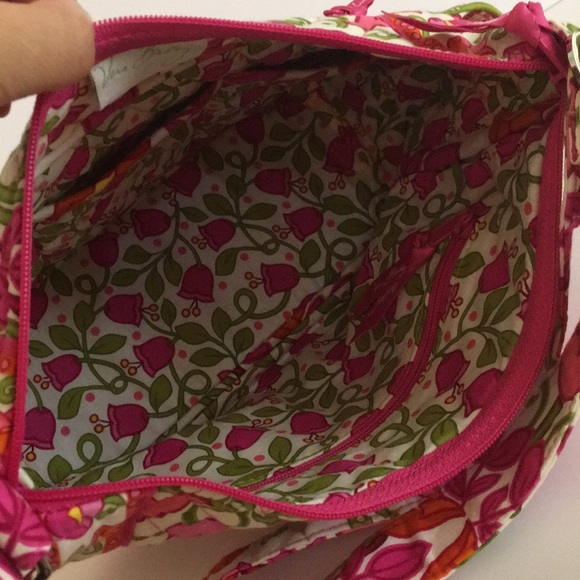 Vera Bradley on the go - Picture 3 of 3